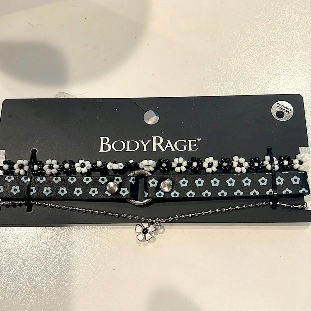 Spencer’s BodyRage 3-set choker necklaces 90’s style